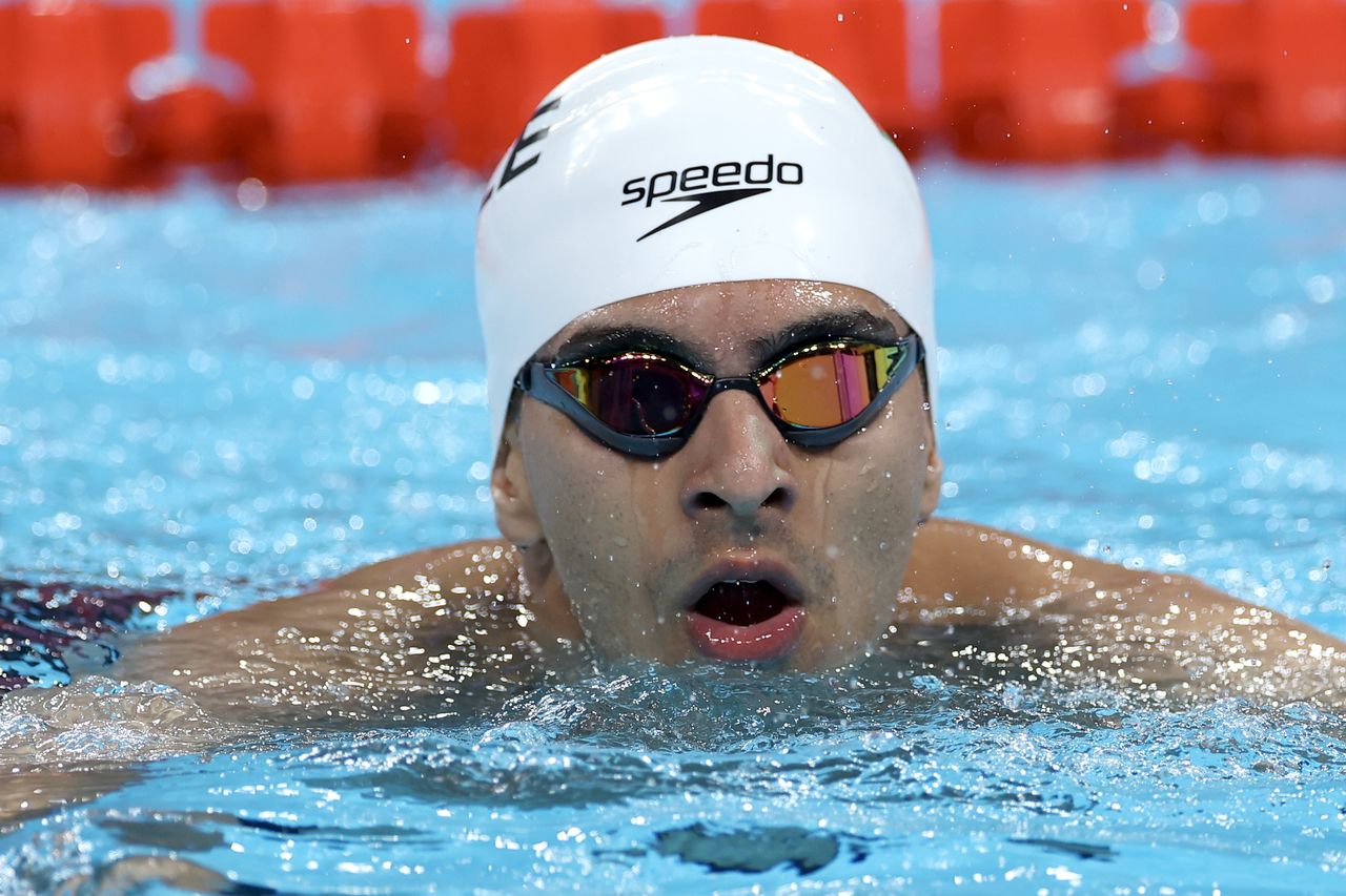 Palestinian swimmer defies odds, sends peace message at Paris Olympics