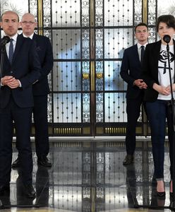 Koronawirus w Polsce. "Założę maseczkę, bo ze Śląska". KO składa wniosek do komisji etyki