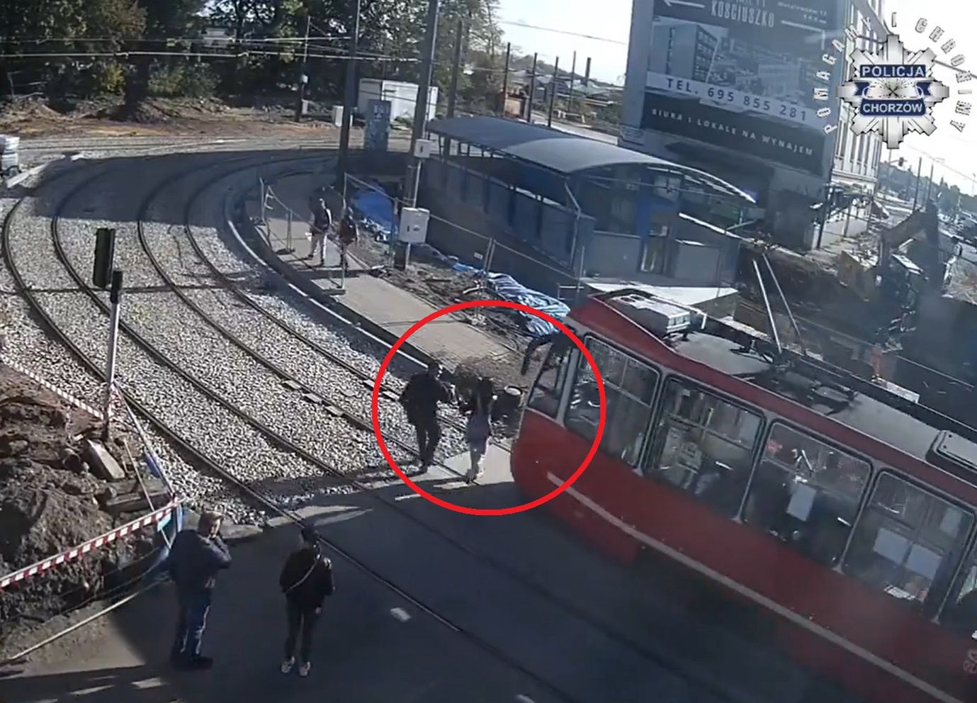 Dwójka nastolatków została potrącona przez tramwaj w Chorzowie  