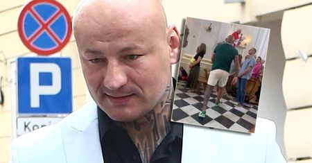 Artur Szpilka nagle PRZERWAŁ mszę. W sieci gorąco: "Robienie cyrku z kościoła"