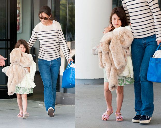 Suri Cruise w wielkim futrze! (FOTO)