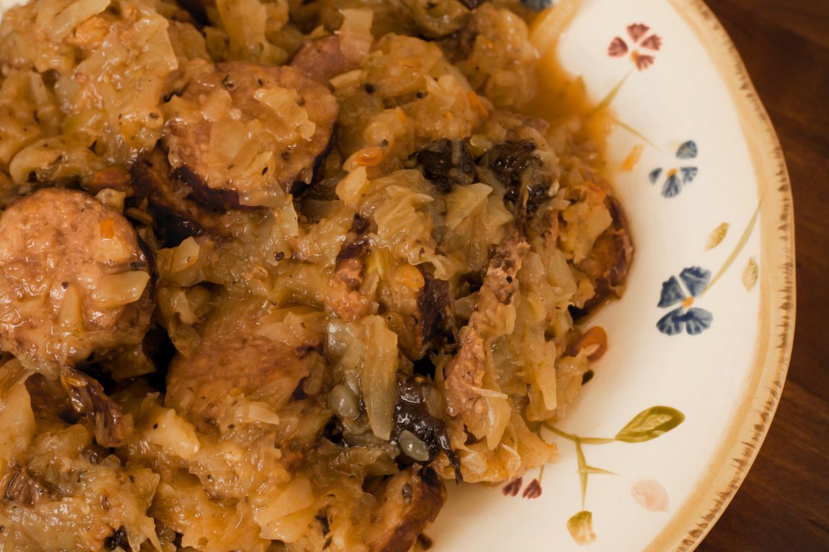 Jaka kapusta do bigosu będzie najlepsza? Odpowiedź może cię nieco zaskoczyć