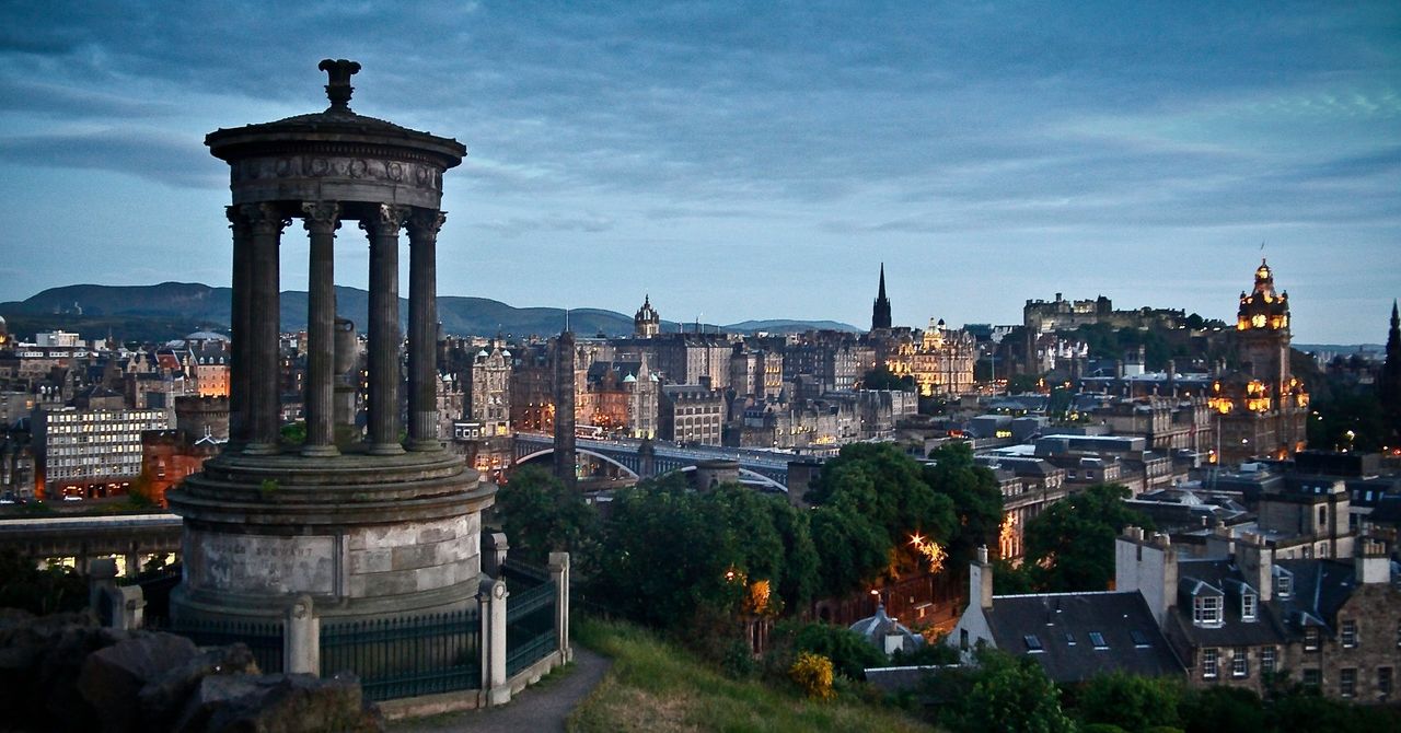 Magia Szkocji poza sezonem. Przekonaj się, dlaczego Edynburg w listopadzie to najlepszy pomysł na city break