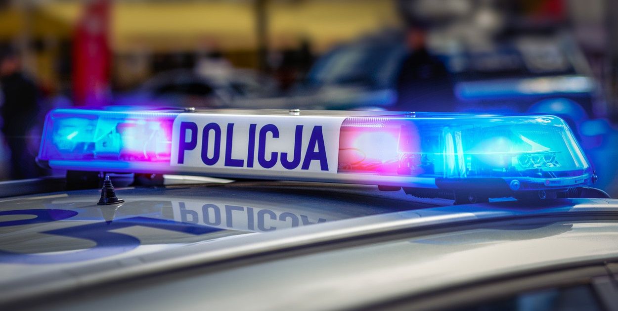 Toruń: Kolizja z tramwajem. Auto uderzyło na ruchliwym skrzyżowaniu