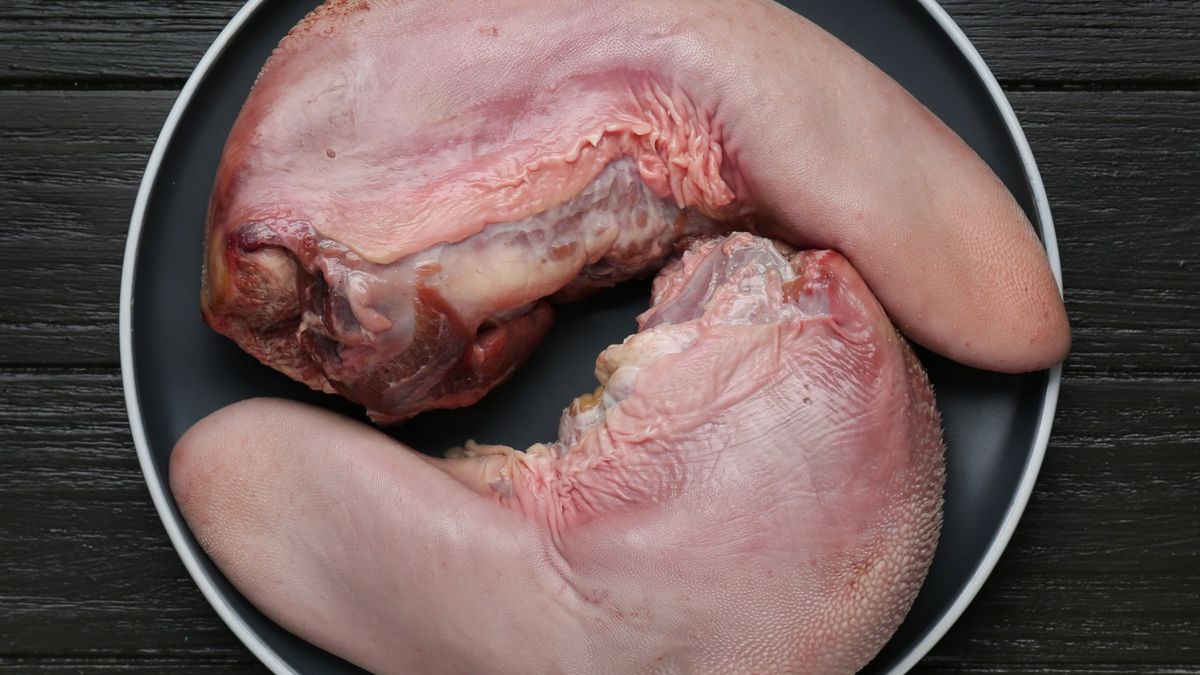 Surowe języki wołowe