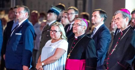 Wolności katolików w Polsce zagrożone? Kempa: sądy nie reagują, jest bezduszność