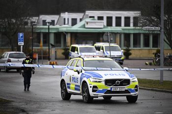 Strzelanina w szkole w Orebro. Policja o broni sprawcy