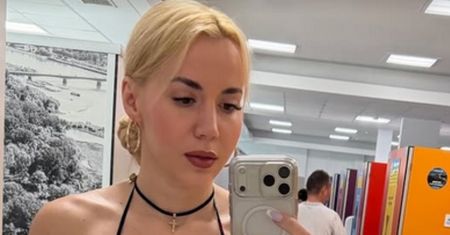 Marianna Schreiber i jej tureckie implanty chwalą się zdjęciem z basenu (FOTO)