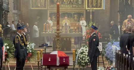 Odznaczony pośmiertnie. Poruszający pogrzeb strażaka