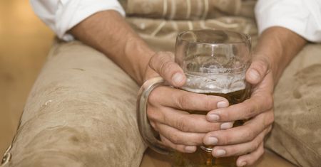 Przyczynia się do raka prostaty i jelit. "Mam mnóstwo pacjentów ok. 40 r.ż."