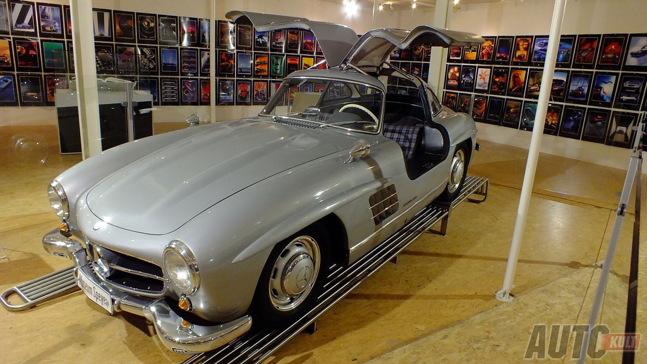 1955 Mercedes Benz 300 SL (2) 1955 Mercedes Benz 300 SL