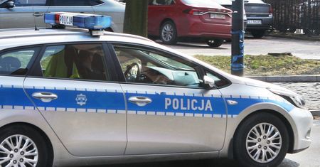 Śląsk. Dzieci znęcały się nad niepełnosprawnym. "Opluwali, kazali klęczeć"