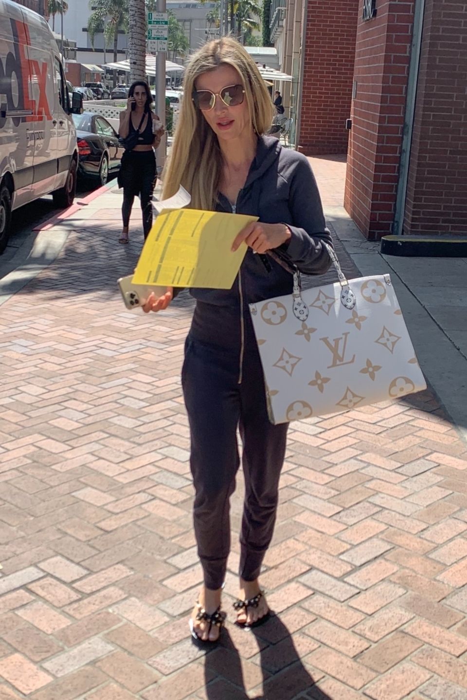 Joanna Krupa na ulicy Beverly Hills