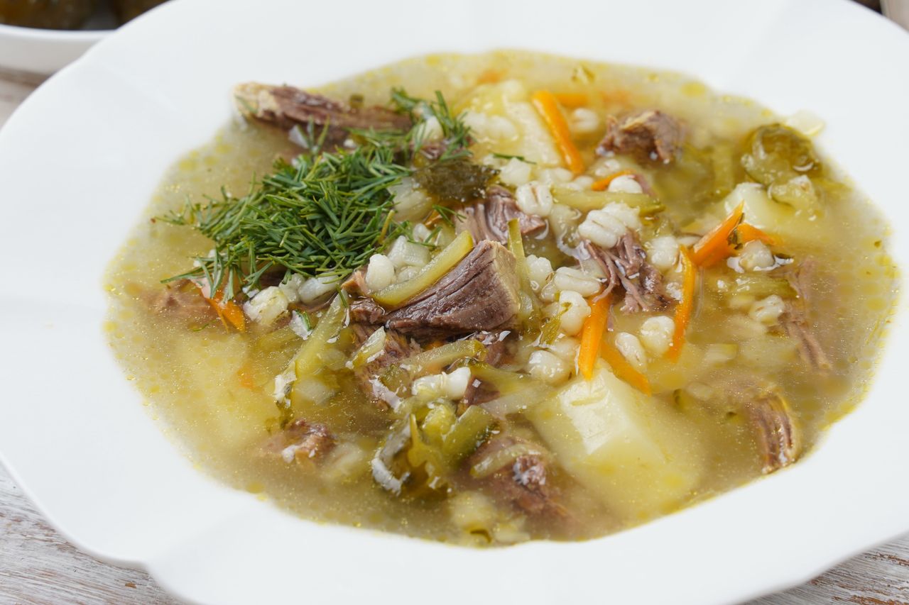 Wszyscy gotują na rosole pomidorówkę. Ja robię inną, zdrowszą zupę