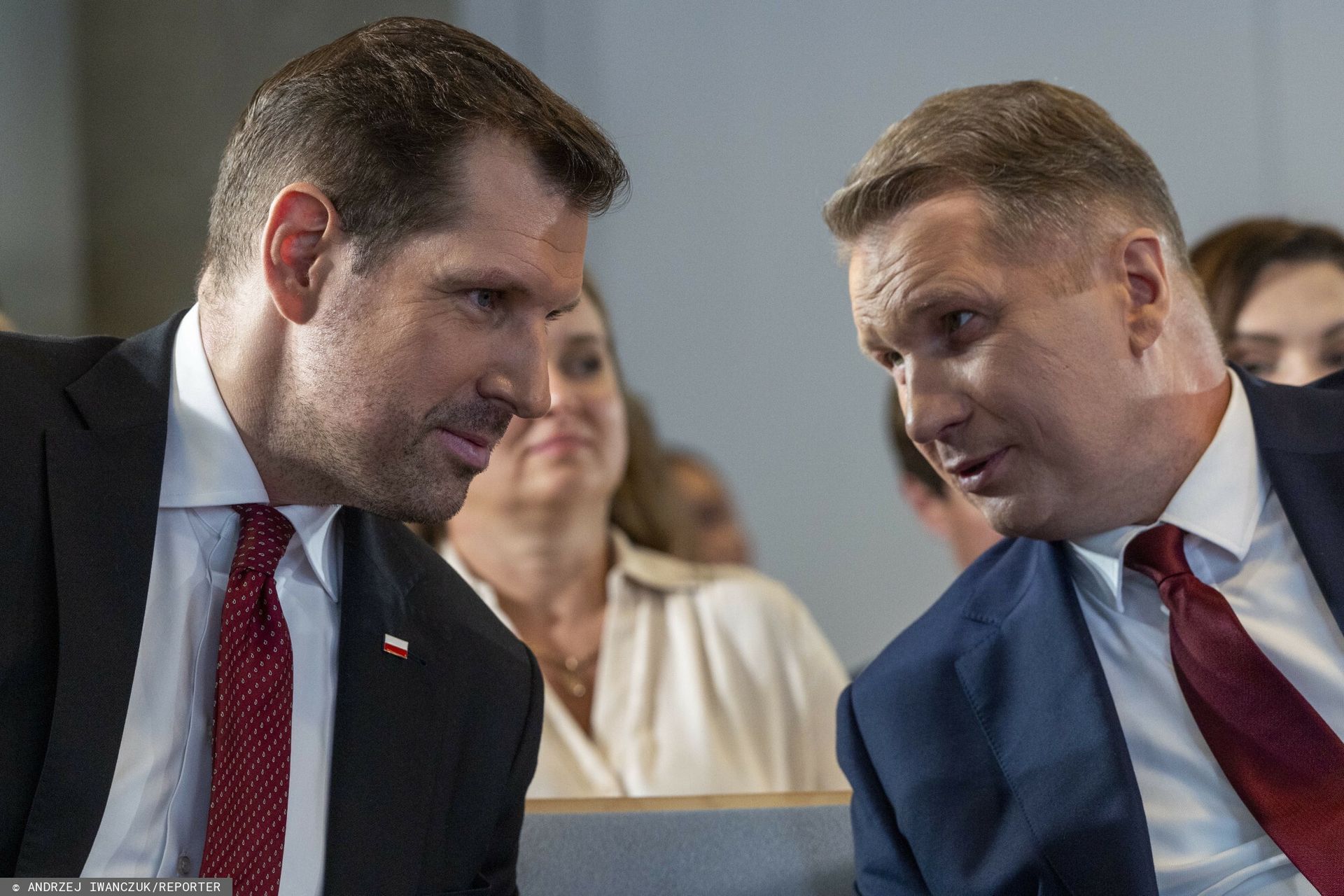 PiS chce deportować Ukraińców na front, powstrzymać spadek w sondażach