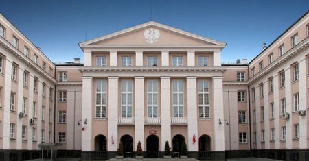 NIK prześwietla instytucje podległe rządowi. 419 mln zł na nagrody za 2019 r.