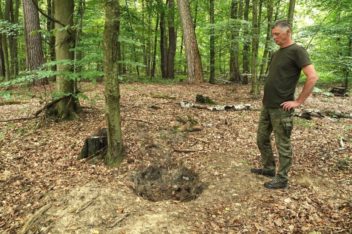Kolejne znalezisko w lesie. Nie trzeba było długo kopać. Leśnicy mogą być dumni