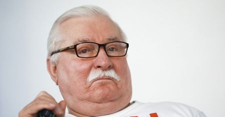 Lech Wałęsa uruchomił kanał na YouTube. Chce "pokazywać ludziom prawdę"