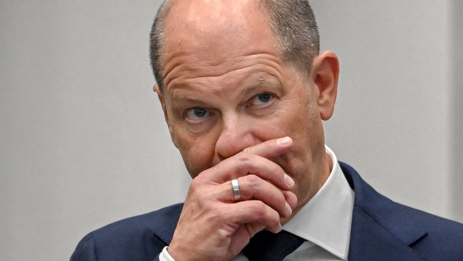 Afera cum-ex. Śledczy przeszukali skrzynkę mailową Olafa Scholza