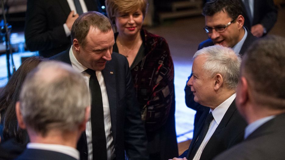 Jubileusz Jana Pietrzaka
Fot. Bartosz Krupa/East News. Warszawa 26.04.2017. Jubileusz Jana Pietrzaka w Studio Koncertowym im. W. Lutoslawskiego.  N/z: Jacek Kurski, Jaroslaw Kaczynski
Bartosz Krupa