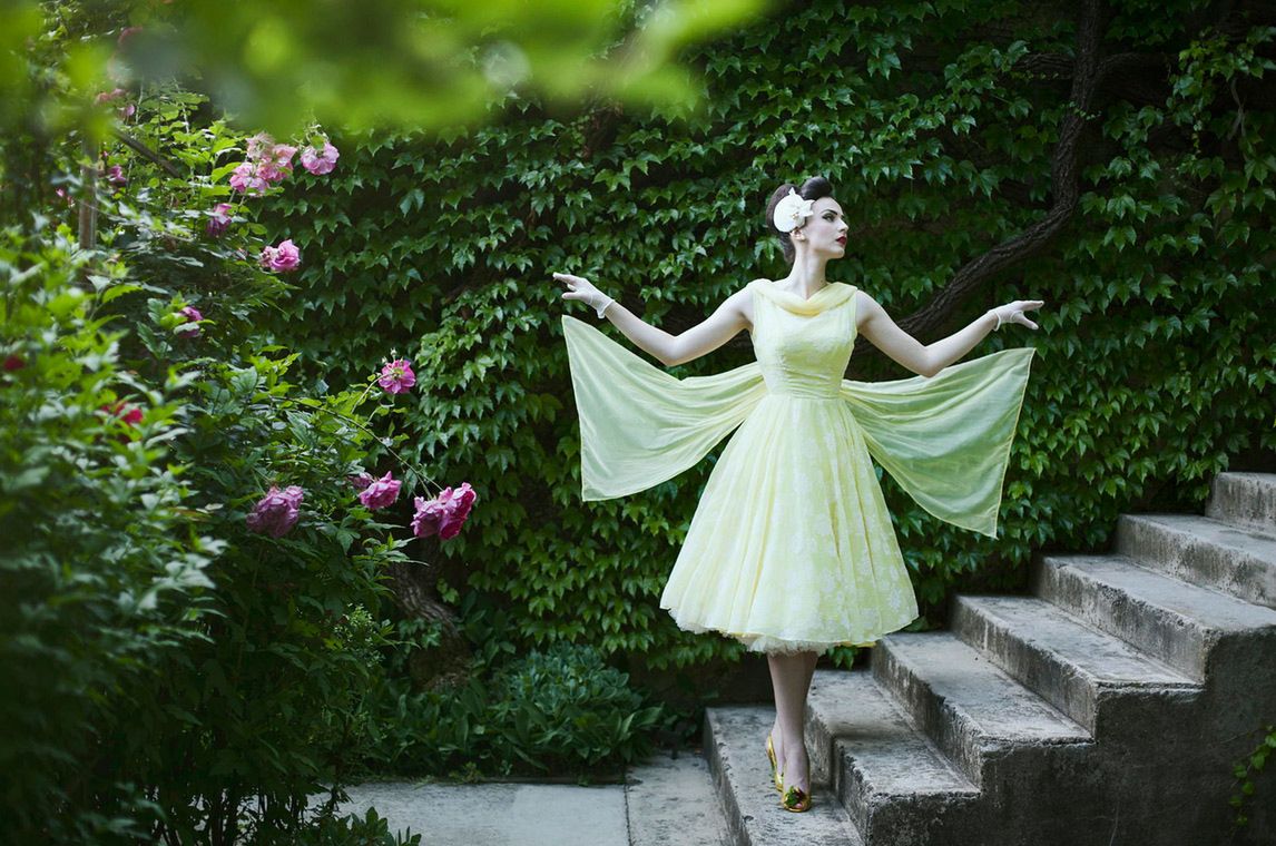 „Vintage Woman" - piękne, stylizowane portrety Mai Topcagic 6