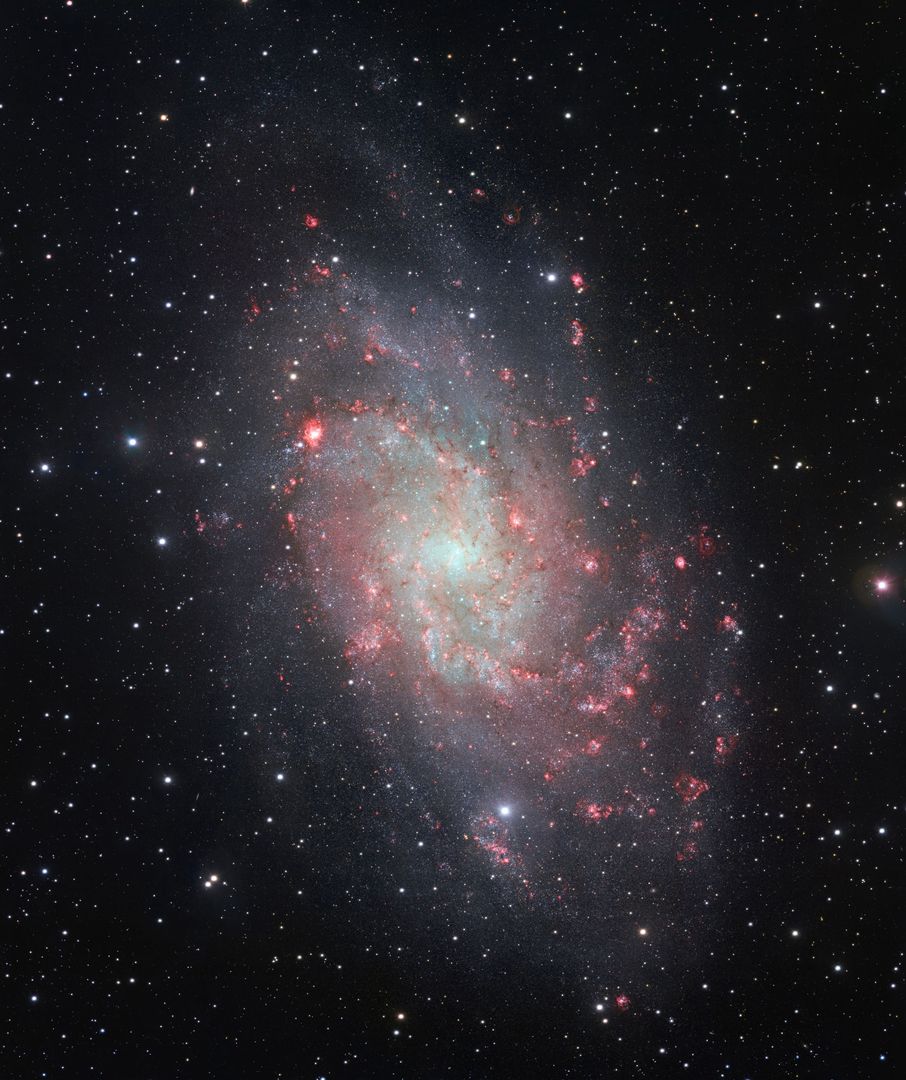 Messier 33 – Galaktyka w Trójkącie