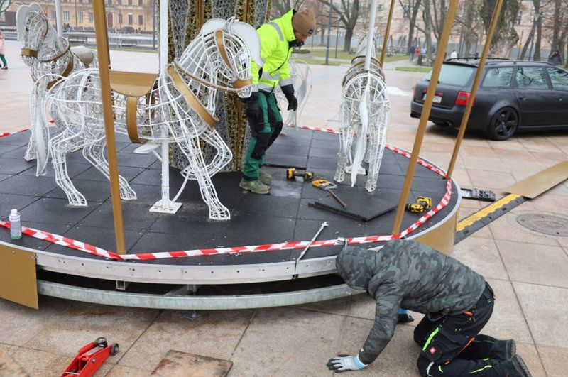 Atrakcja przyciąga tłumy, ale też wandali. Tym razem przeszli samych siebie