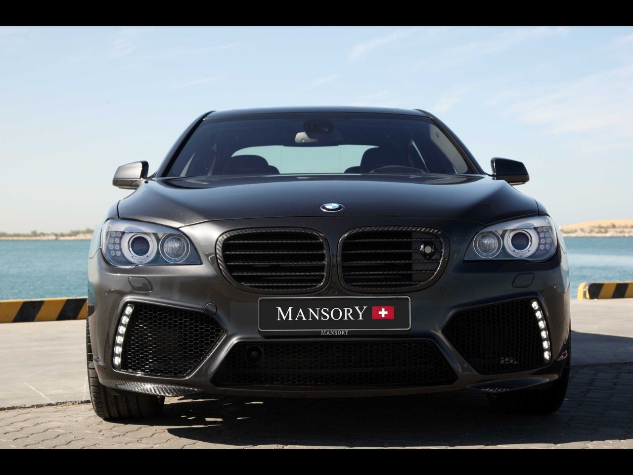 Mansory 760Li fot.1