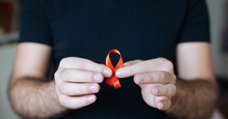 Pacjent przyjmuje zastrzyki i żyje jak osoba w pełni zdrowa. Przełom w leczeniu HIV, który dokonuje się na naszych oczach