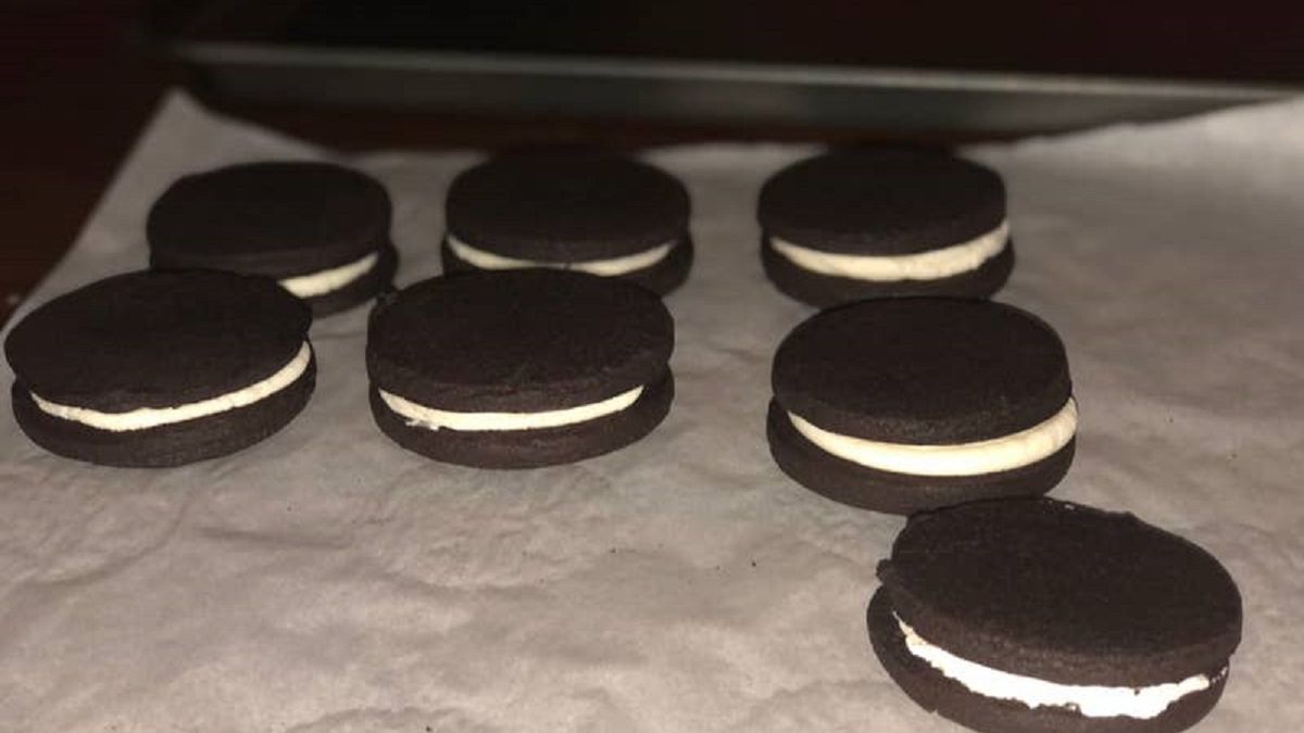 Przepis na ciastka Oreo. W domu zrobisz je za ułamek ceny
