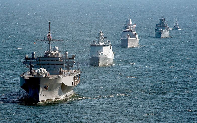 Okręty NATO podczas corocznych manewrów BALTOPS na Morzu Bałtyckim, czerwiec 2013 roku