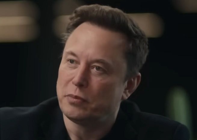 Elon Musk bierze się za Wikipedię. Założyciel encyklopedii odpowiada