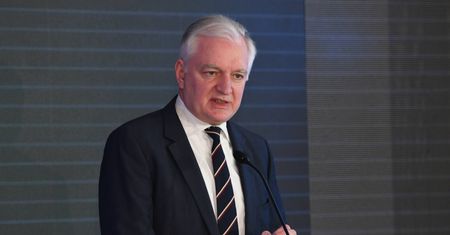 Podatek od reklam 2021. Jarosław Gowin prowadzi rozmowy z opozycją? Jasna reakcja