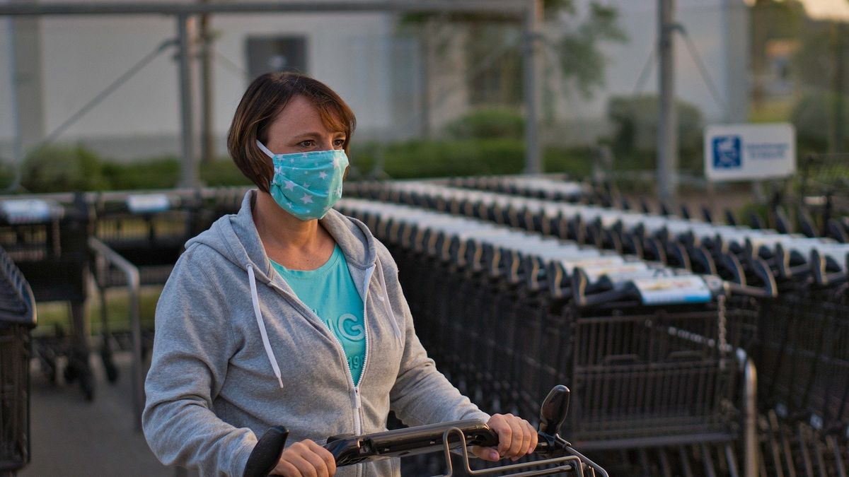 Koronawirus w Polsce. Kiedy mandat za brak maseczki?