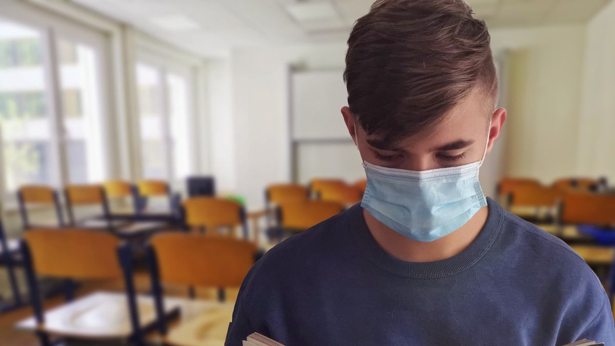 Koronawirus w Polsce. Co ze szkołami w strefach czerwonej i żółtej?