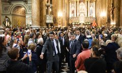 Argentyńczycy zebrali się na mszy. "Śmierć ojca nas wszystkich"