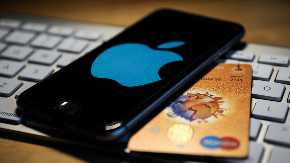 Kolejne banki wprowadzają Apple Pay (Getty Images)