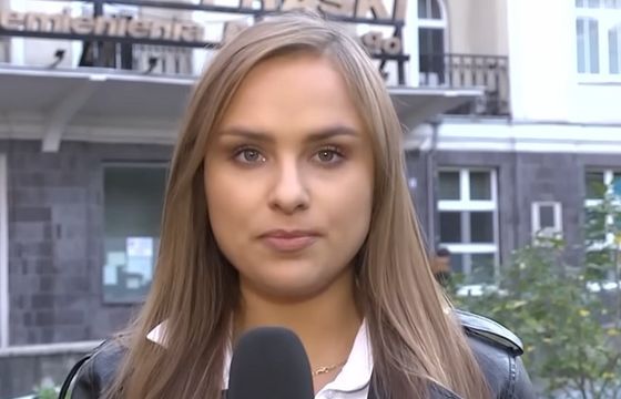 Nowa dziennikarka Republiki. Jest także piosenkarką