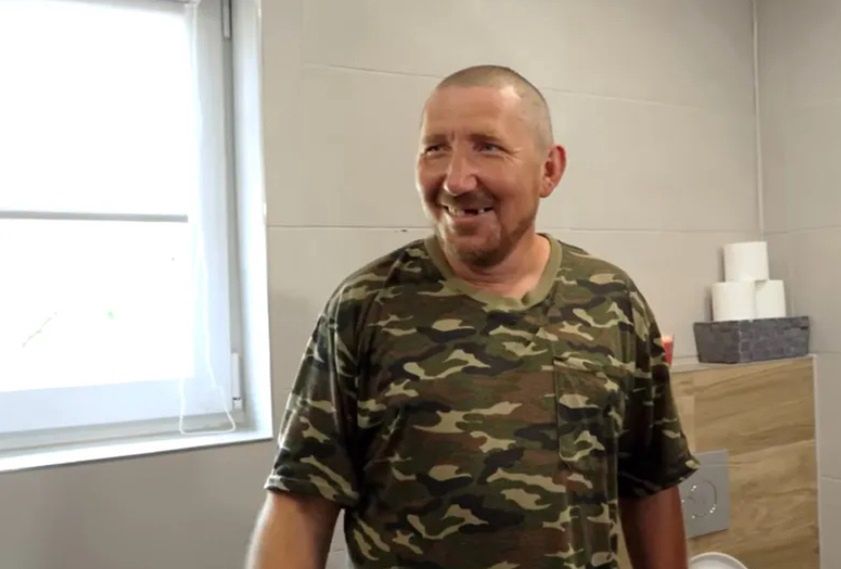Andrzej z Plutycz w nowej łazience