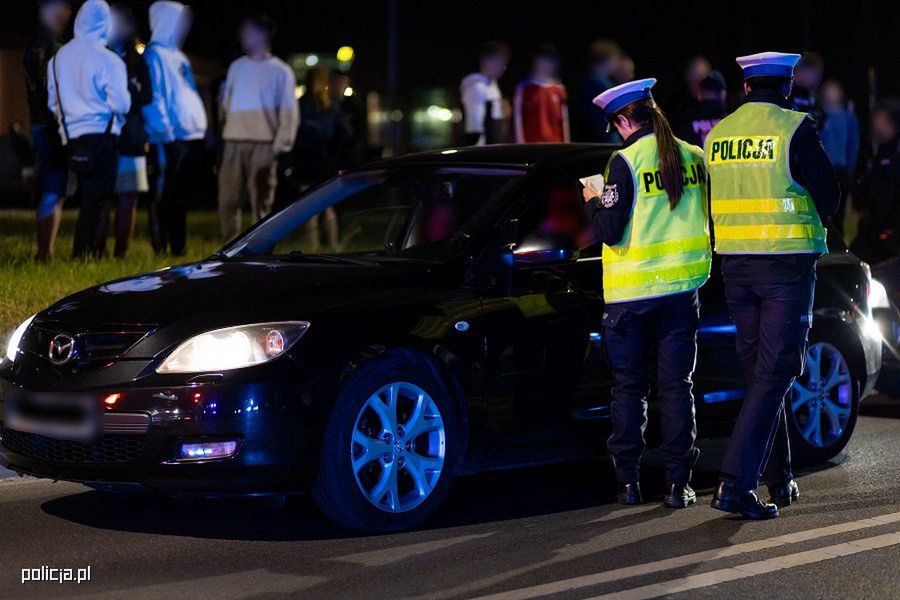 Na zlocie pojawiło się ponad tysiąc aut i kilka tys. uczestników