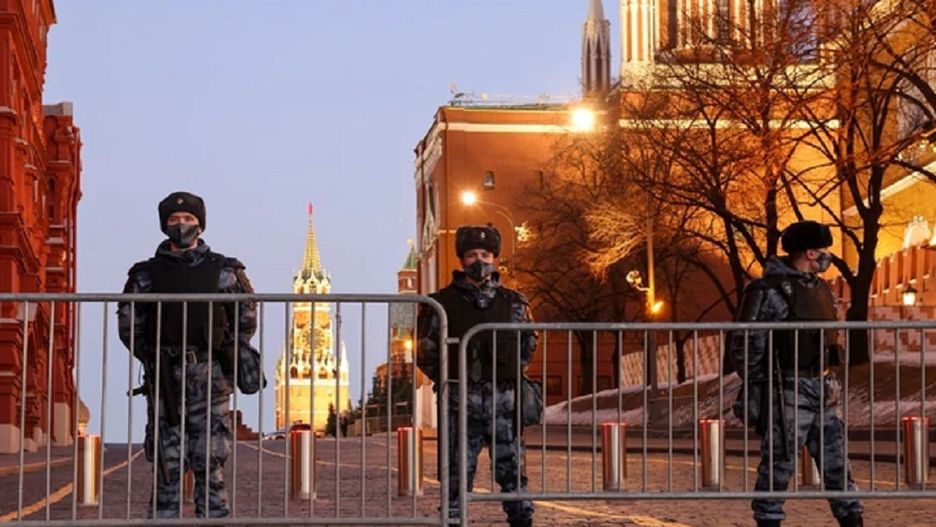 Propaganda Putina jednak nieskuteczna? Młodzi rosjanie nie chcą do wojska i podpalają komisje poborowe.Fot. Andrey Rudakov/ Bloomberg / Andrey Rudakov