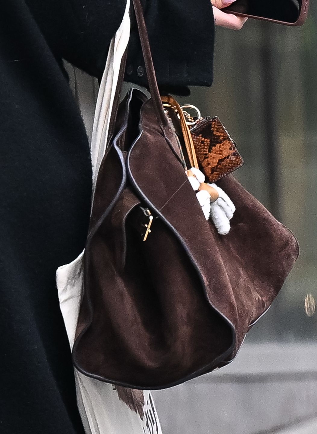 Marina Łuczenko rozbija się po mieście rolls roycem za 1,5 mln 