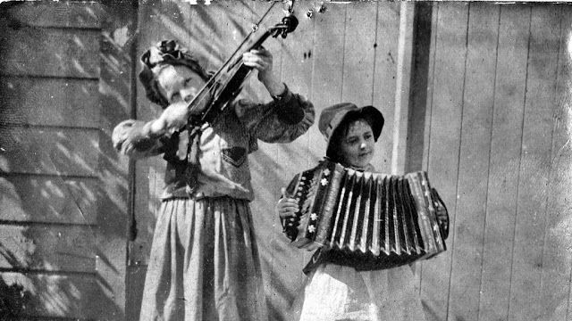 Wiedzieliście, że muzycy byli popularnym tematem na początku historii fotografii? 1