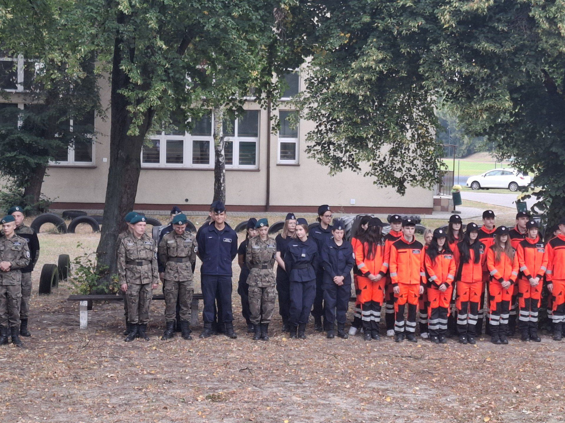 Blisko 200 uczniów rozpoczęło rok szkolny 2025/2026 w Zespole Szkół w Bolimowie