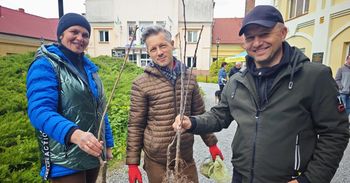 Kwiatowymiana w Tarnobrzegu przyciągnęła miłośników zieleni. Rośliny poszły w dobre ręce