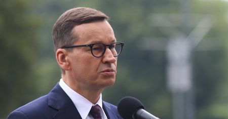 Czwarta fala koronawirusa. Mateusz Morawiecki mówi o powrocie do szkół