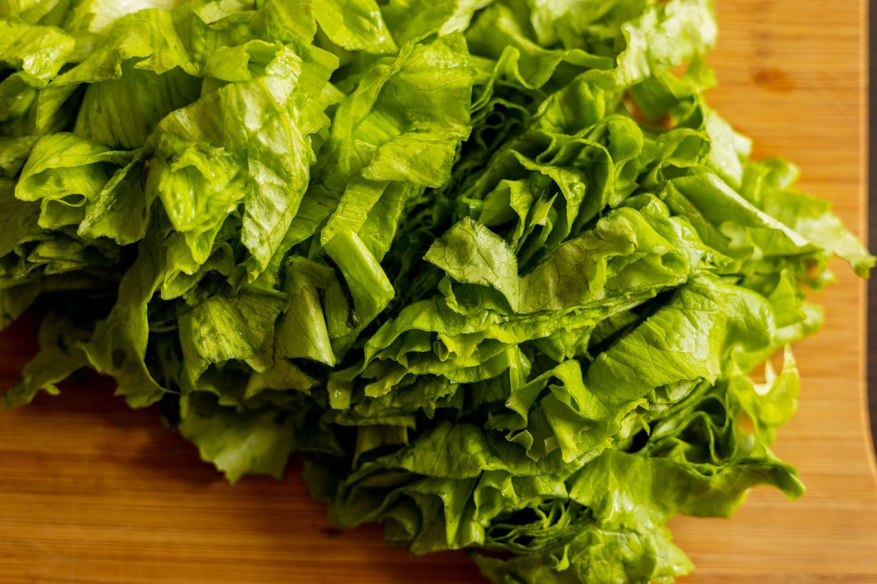 Sałata w roli głównej. Czy naprawdę jest "bez wartości"?
