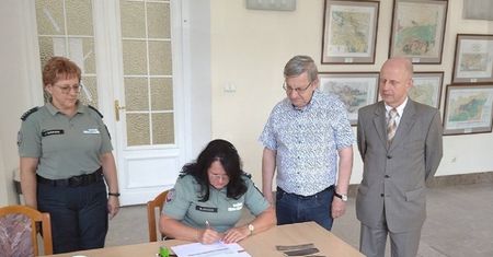 Ciosy mamuta włochatego – unikalny dar od KAS dla Muzeum Geologicznego