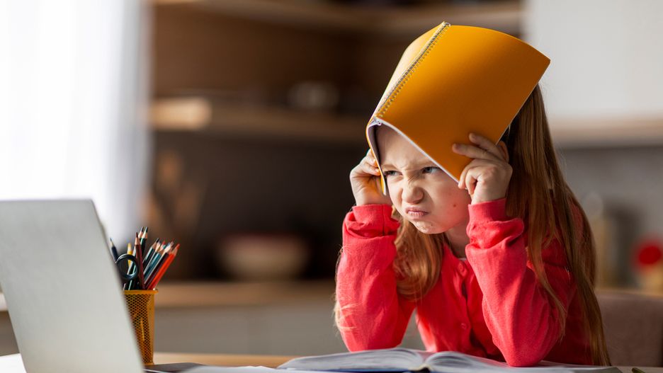 Kąt rozwarty, ostry i prosty. Co trzeba o nich wiedzieć?