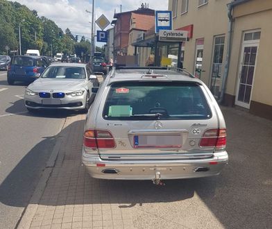 Gdańsk. Jechał wężykiem przed policją. Miał prawie dwa promile